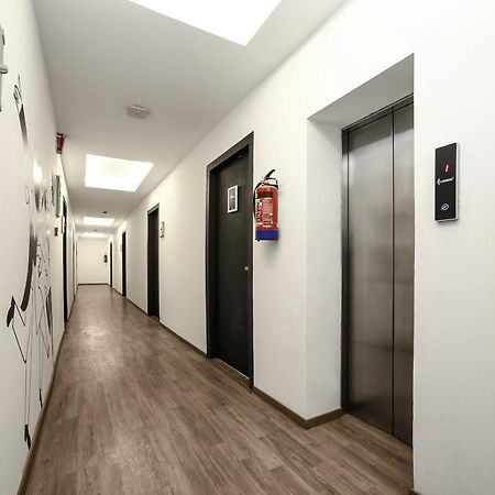 Collection O Townhouse 069 Hotel Gurgaon Ngoại thất bức ảnh
