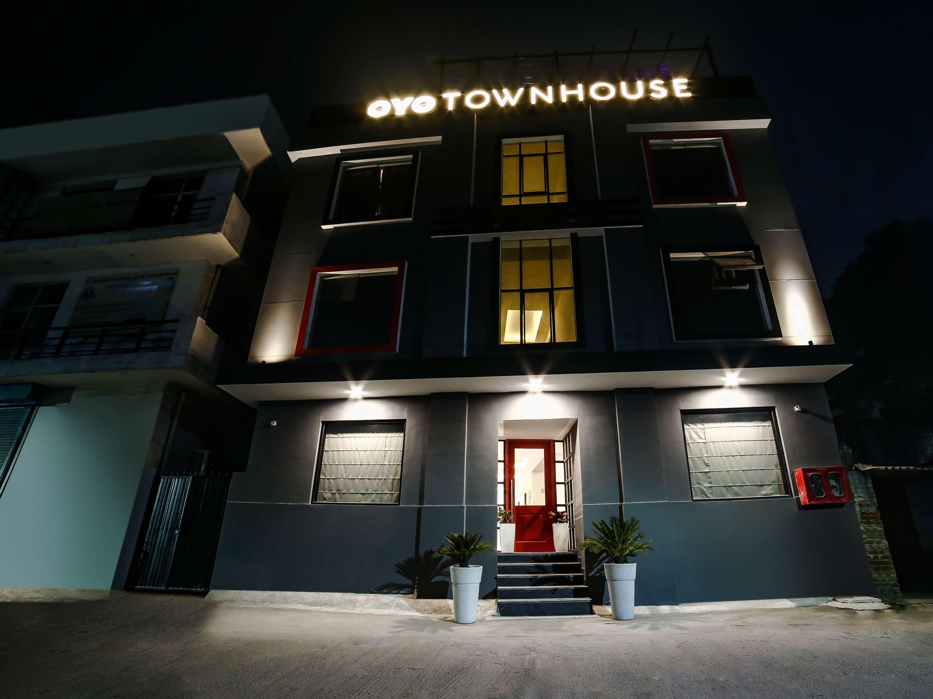 Collection O Townhouse 069 Hotel Gurgaon Ngoại thất bức ảnh