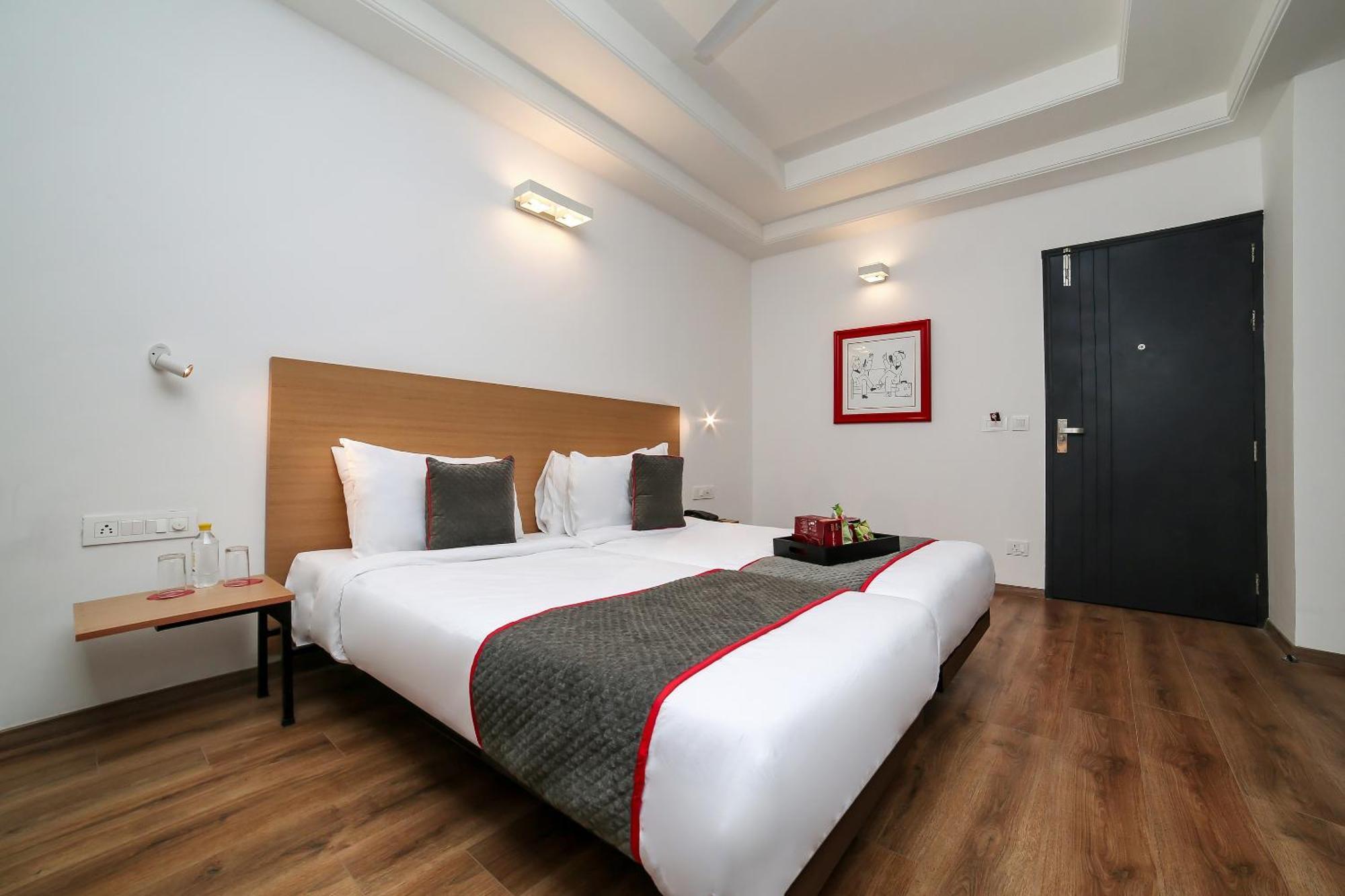 Collection O Townhouse 069 Hotel Gurgaon Ngoại thất bức ảnh