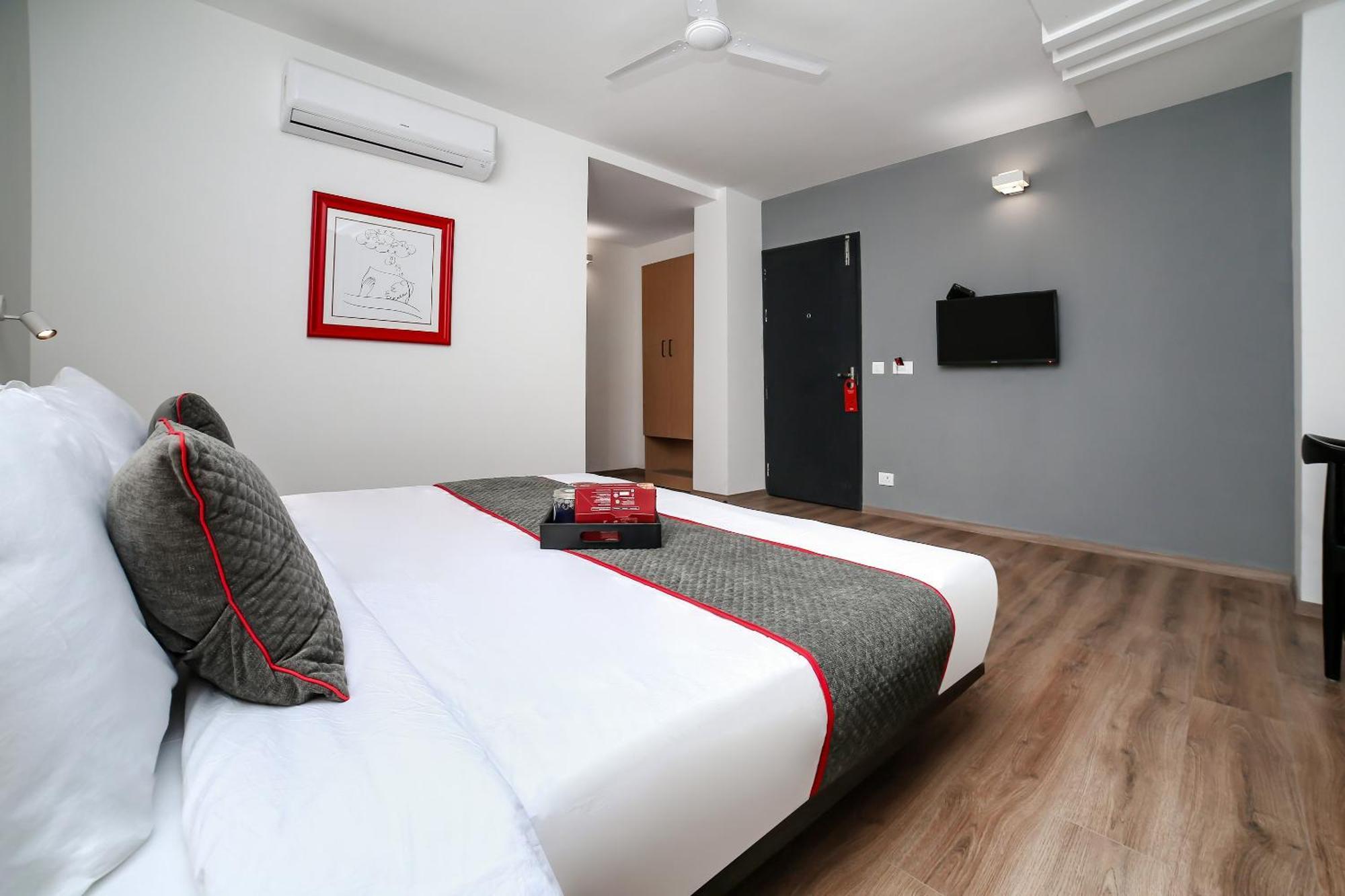 Collection O Townhouse 069 Hotel Gurgaon Ngoại thất bức ảnh