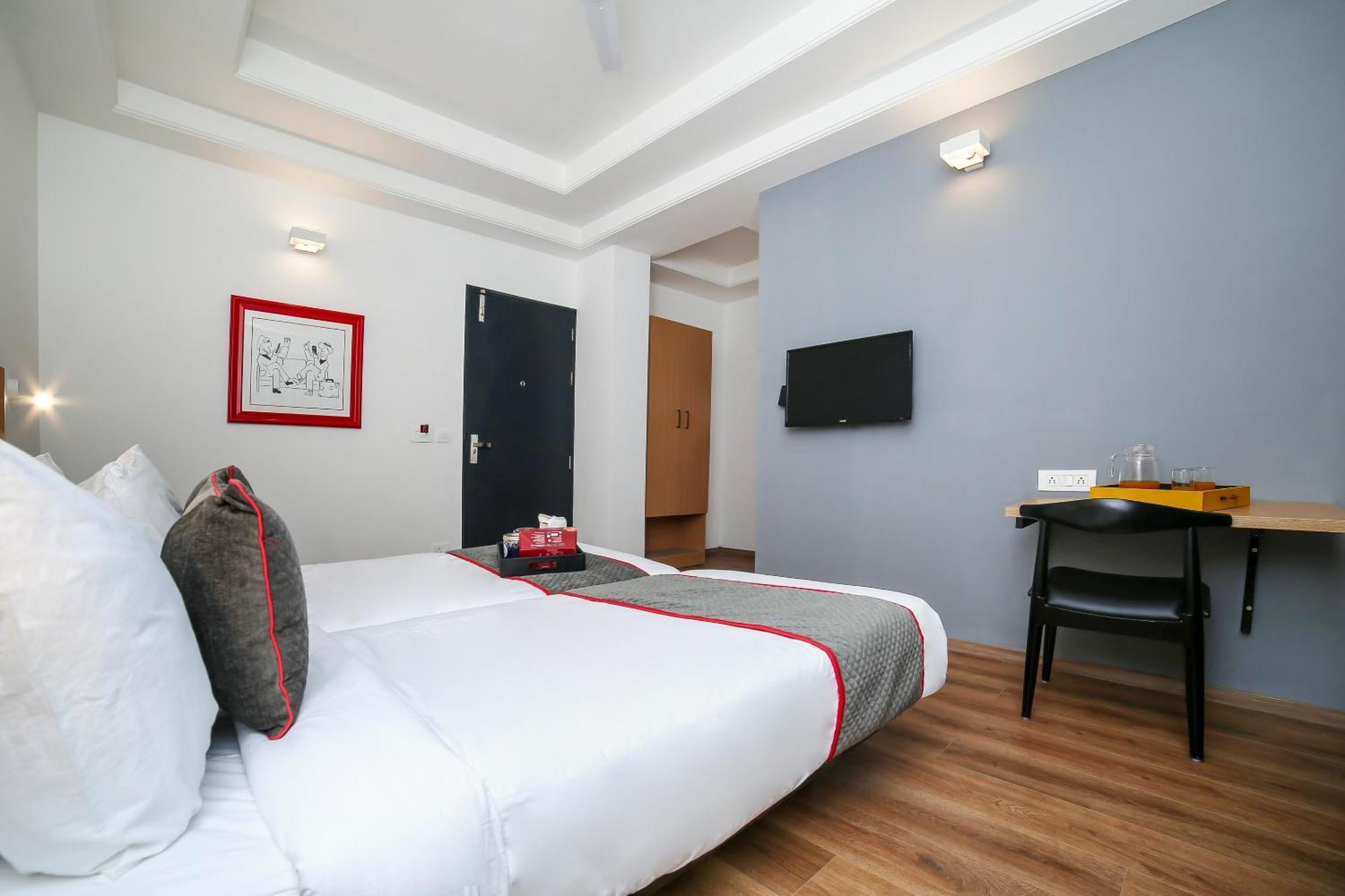 Collection O Townhouse 069 Hotel Gurgaon Ngoại thất bức ảnh