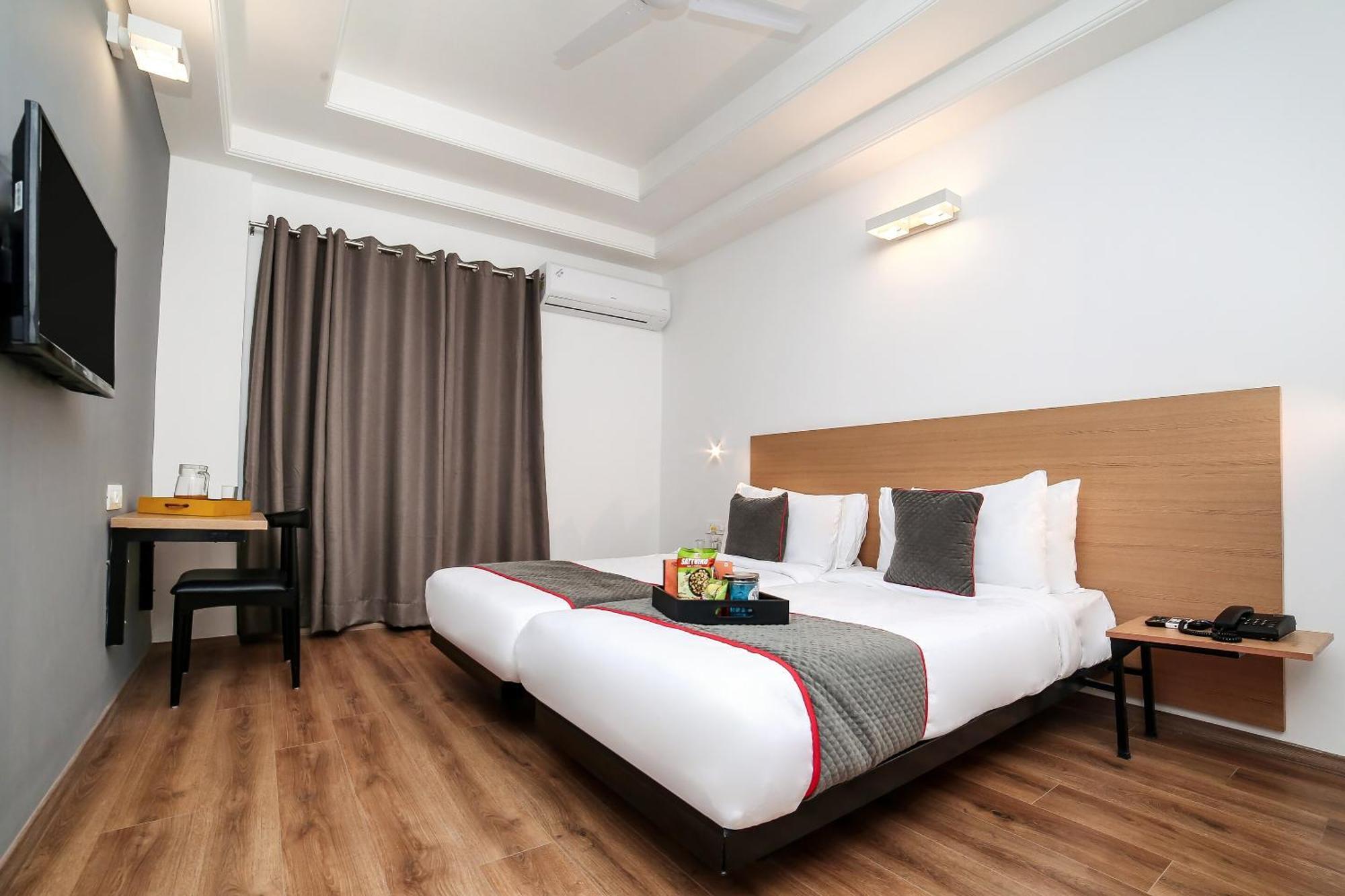 Collection O Townhouse 069 Hotel Gurgaon Ngoại thất bức ảnh